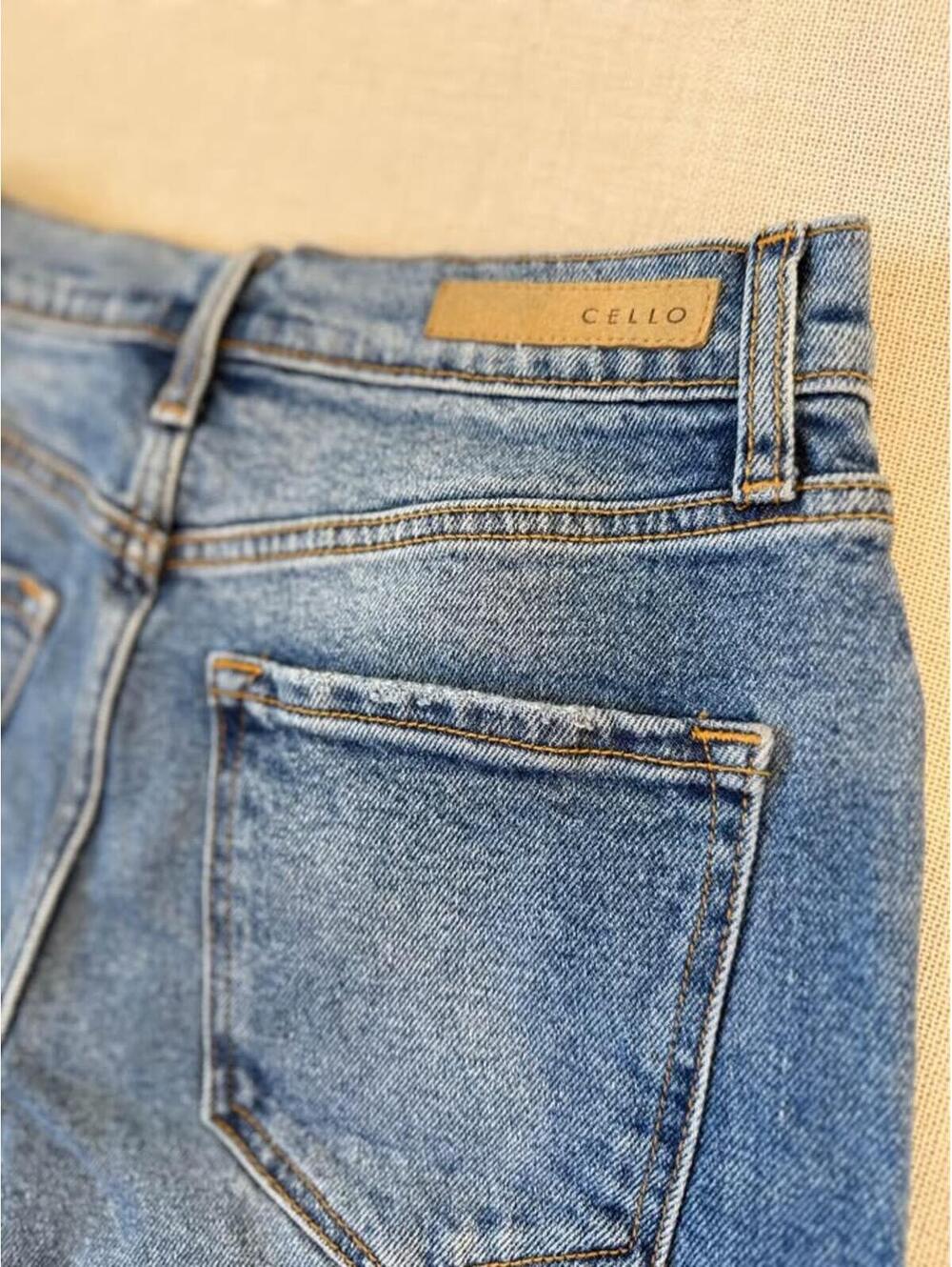 Cello Jeans button fly straight leg denim  - Size 5